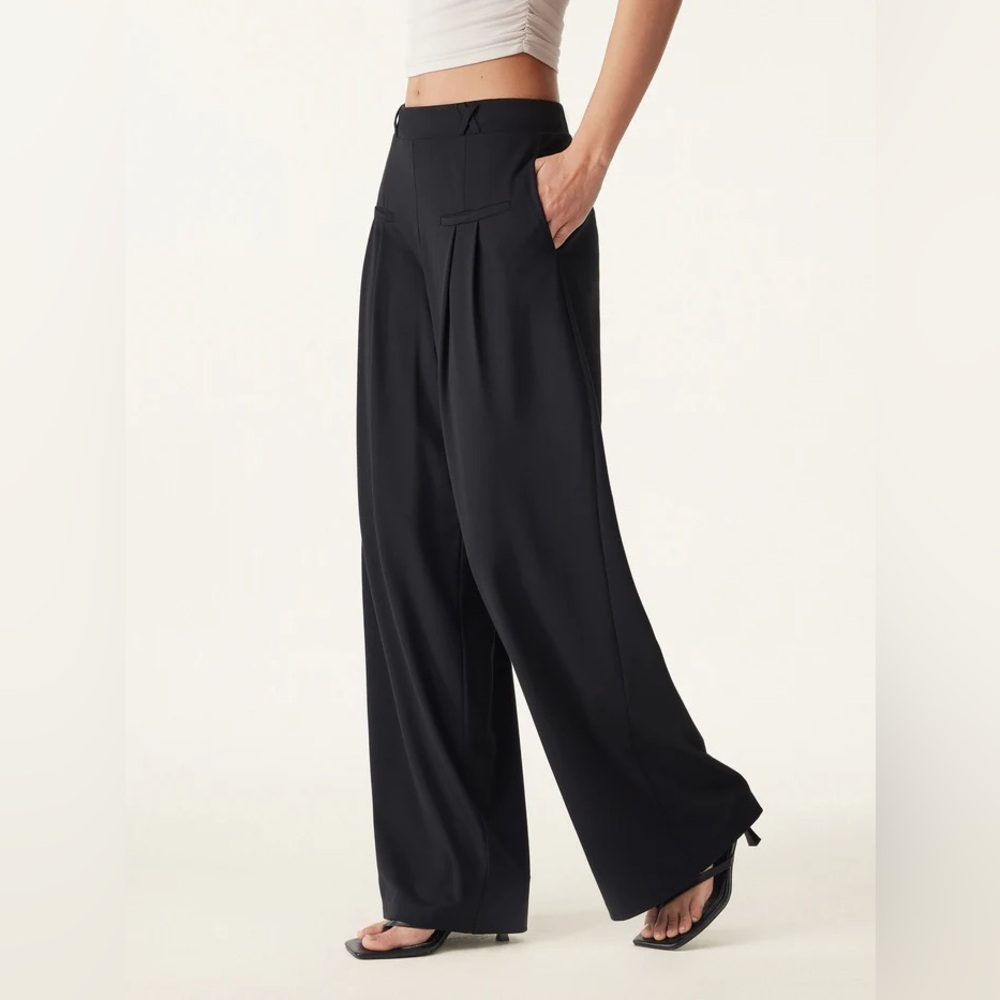 NWT OGL Drapey Bamboo Ponte Mid Rise Wide Leg Trouser in Navy - medium petite - Picture 4 of 7